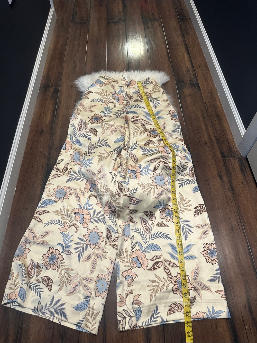 NWT satin pants - Picture 12 of 14
